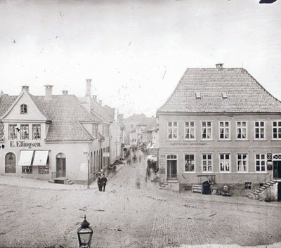 Svaneapoteket i Bergen, 3.hus t.v.